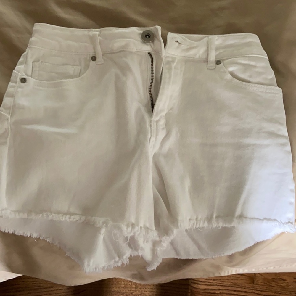 White denim shorts, size 9/10